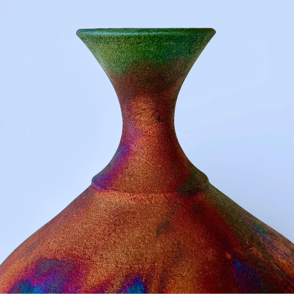 Raku Vase‎ Stunning Iridescent Colors 10-1/2” Tall Artist Signed & Numbered - Picture 6 of 11
